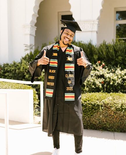 Где в москве купить диплом